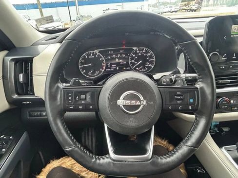 Used 2022 Nissan Pathfinder SL FWD image 31