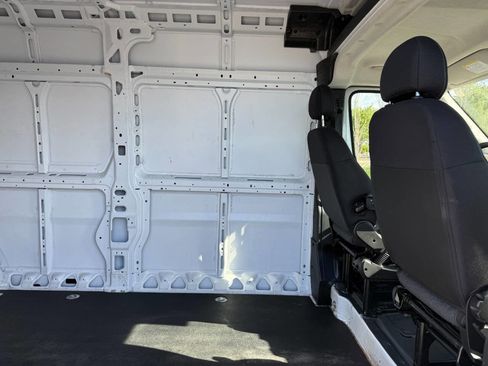 Used 2025 RAM ProMaster 2500 w/ Convenience Group FWD image 25