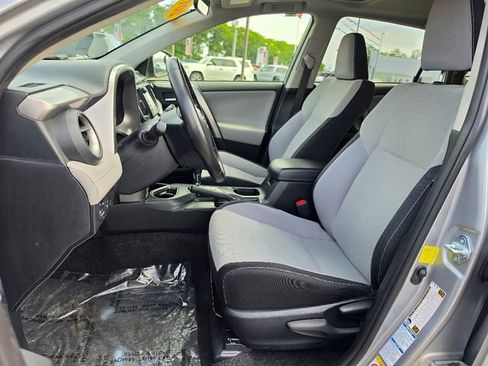 Used 2017 Toyota RAV4 XLE w/ Convenience Package AWD/4WD image 21