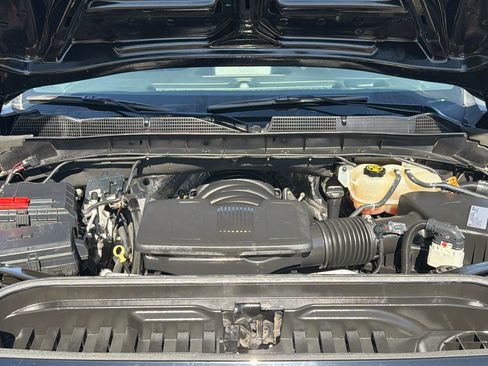 Used 2021 GMC Sierra 1500 SLT w/ SLT Premium Plus Package AWD/4WD image 32