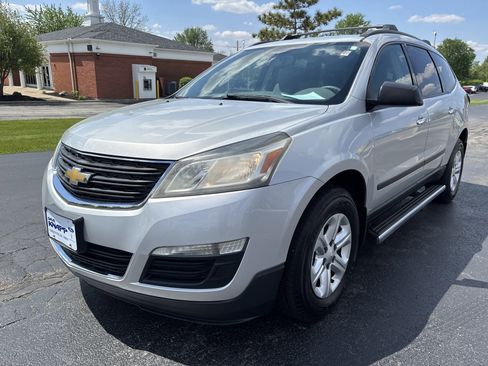 Used 2014 Chevrolet Traverse LS w/ LPO, 'HIT The Road' Package FWD image 6