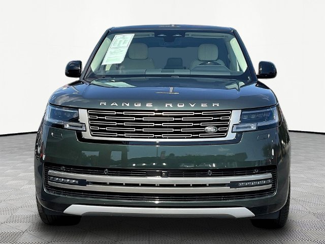 Used 2023 Land Rover Range Rover SE AWD/4WD image 2