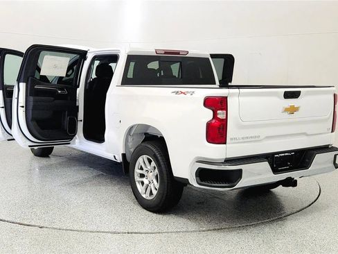 New 2026 Chevrolet Silverado 1500 LT w/ Convenience Package II AWD/4WD image 11