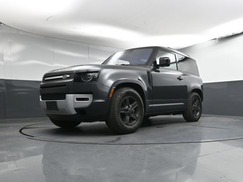 Used 2023 Land Rover Defender 90 S image 28