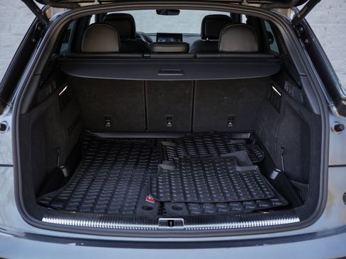 Used 2023 Audi SQ5 Premium Plus w/ Premium Plus Package image 34