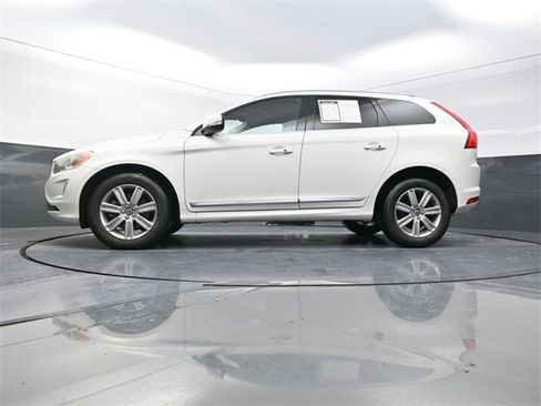 Used 2016 Volvo XC60 T5 Premier image 20