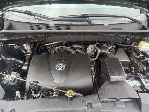 Used 2017 Toyota Highlander SE image 59