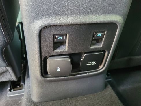 Certified 2024 Ford Bronco Wildtrak AWD/4WD image 12