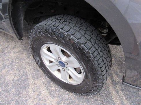 Used 2015 Ford F150 XL w/ Equipment Group 101A Mid AWD/4WD image 10