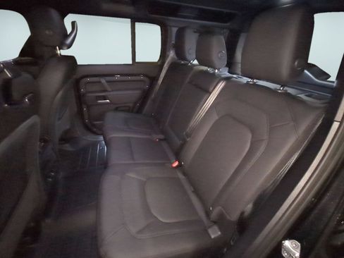 New 2026 Land Rover Defender 110 X-Dynamic SE AWD/4WD image 25