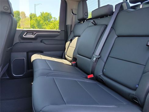 New 2026 GMC Sierra 3500 SLT w/ SLT Premium Package AWD/4WD image 13