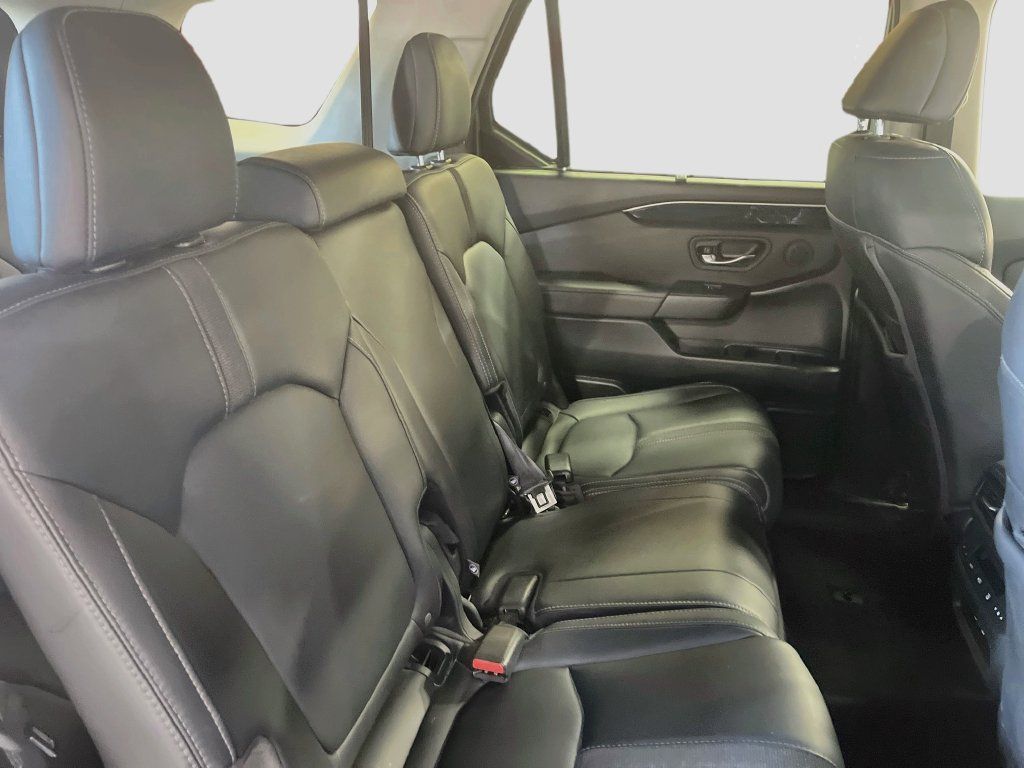 Used 2025 Honda Pilot Touring image 30