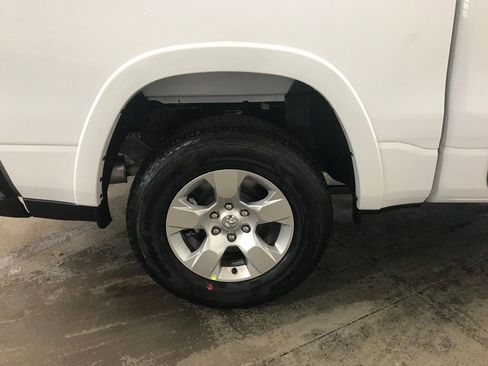 New 2026 RAM 1500 4x4 Crew Cab image 53