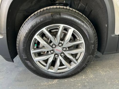 Used 2019 GMC Acadia SLE FWD image 10