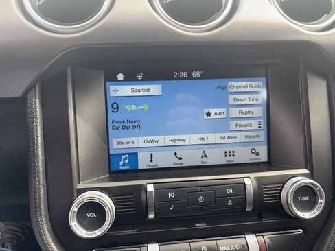 Used 2018 Ford Mustang GT Premium w/ Equipment Group 401A RWD image 17