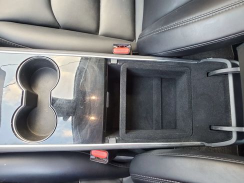 Used 2018 Tesla Model 3 Long Range RWD image 32