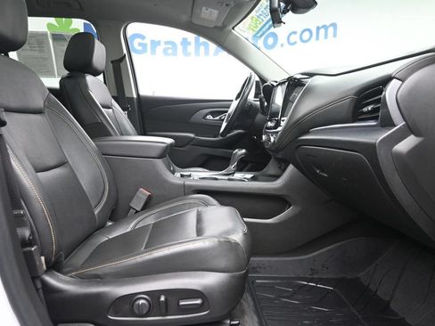 Used 2019 Chevrolet Traverse Premier w/ Redline Edition AWD/4WD image 9