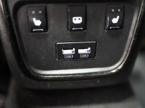 Used 2022 Chrysler 300 S w/ Comfort Group RWD image 30