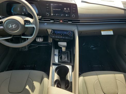 New 2026 Hyundai Elantra SEL Sport Premium FWD image 24