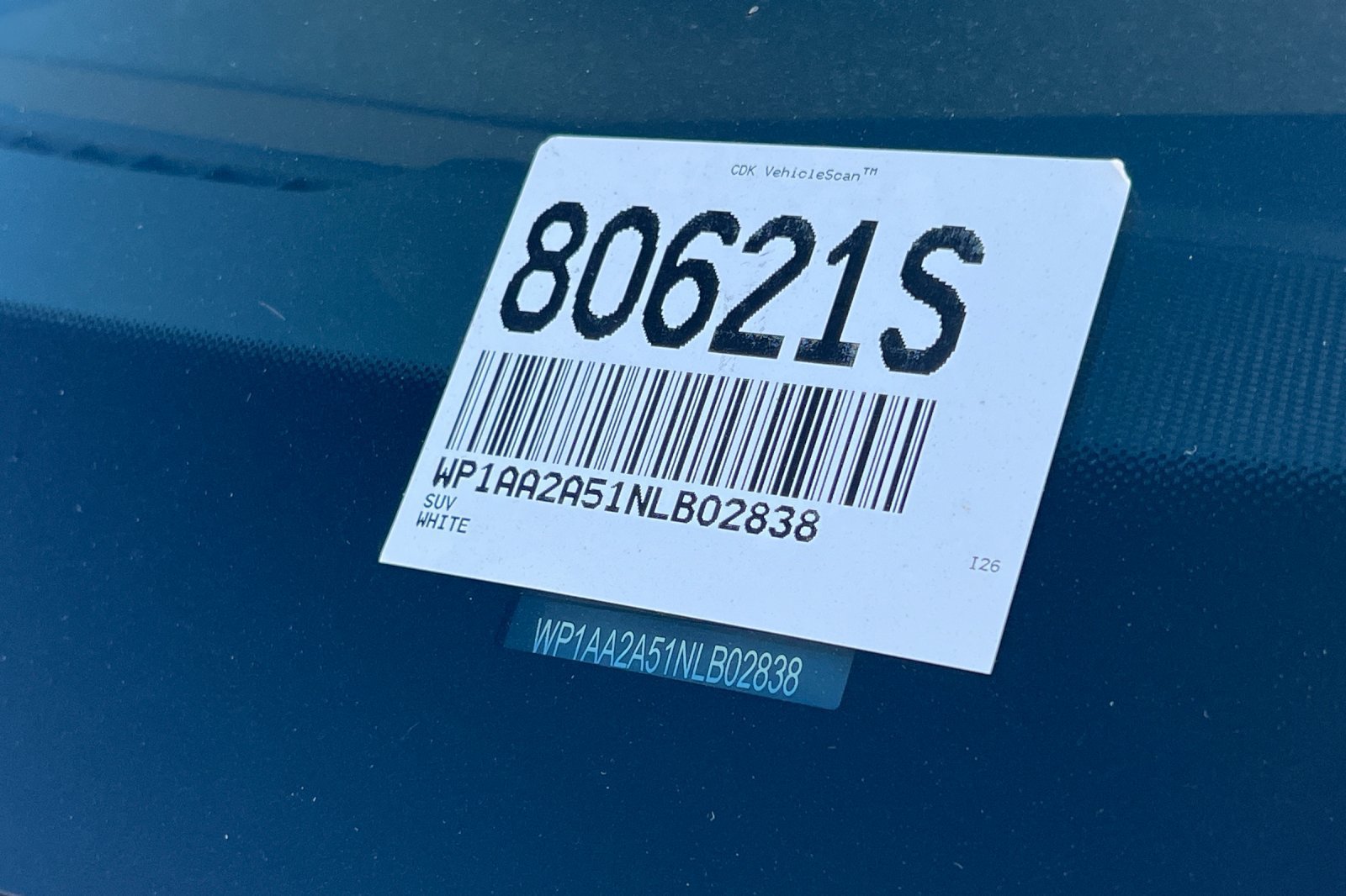 Used 2022 Porsche Macan AWD/4WD image 3