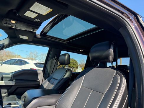 Used 2018 Ford F150 Lariat image 17