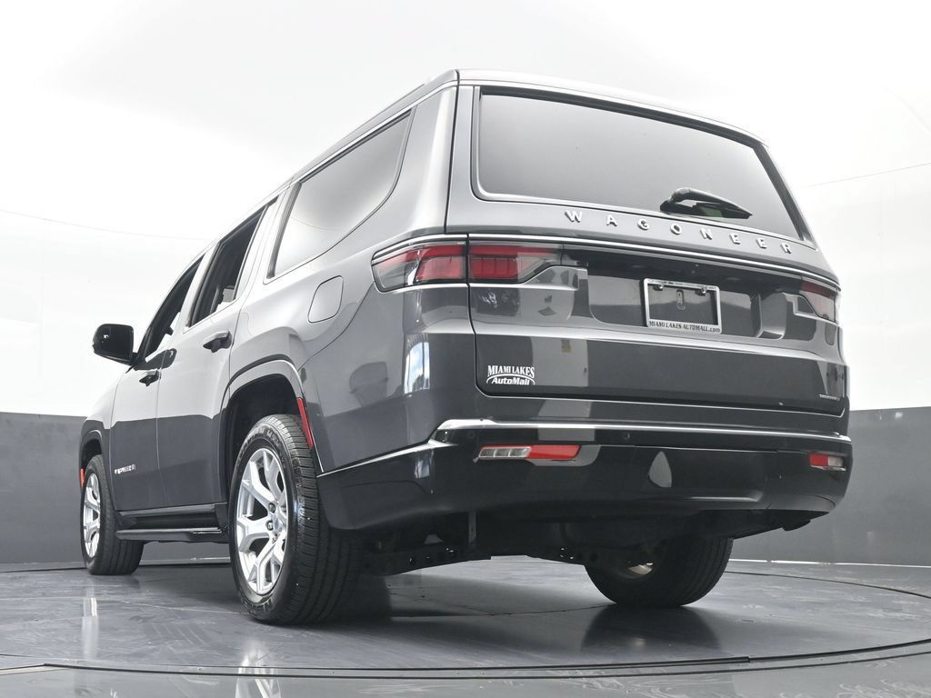 Used 2022 Jeep Wagoneer Series II RWD image 61