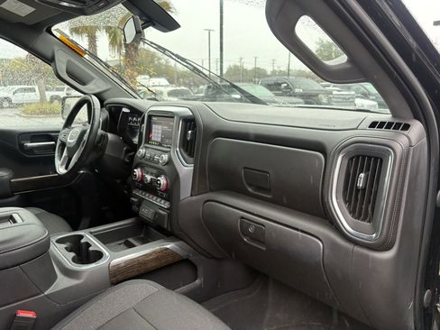 Used 2020 GMC Sierra 1500 Elevation w/ Elevation Value Package image 12