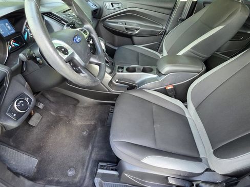 Used 2015 Ford Escape S FWD image 6