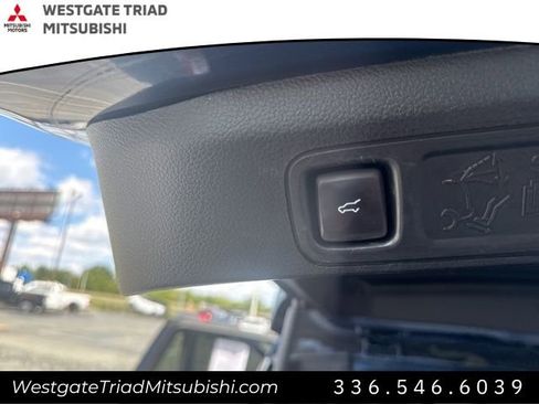 Used 2019 Ford Expedition Platinum image 32
