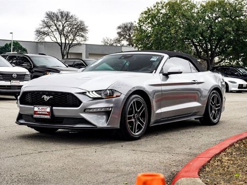 Used 2023 Ford Mustang Premium image 9