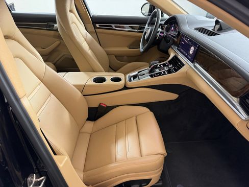Certified 2023 Porsche Panamera 4 Platinum Edition AWD/4WD image 28