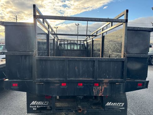 Used 2019 Ford F550 4x4 Crew Cab Super Duty w/ Power Equipment Group image 3