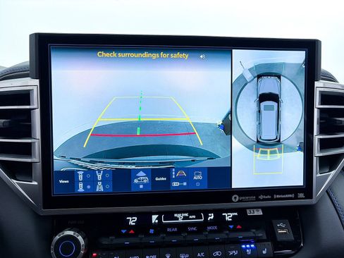 Used 2024 Toyota Sequoia Platinum image 8