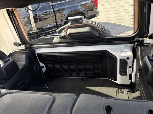 Used 2024 Jeep Wrangler Sport S image 14