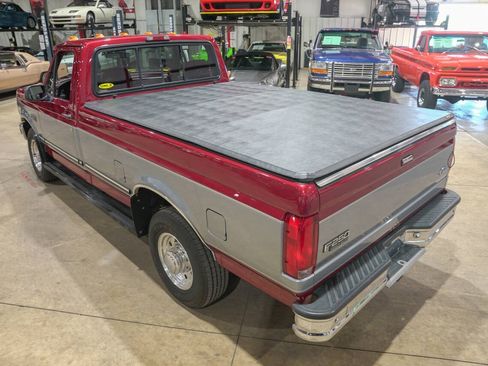 Used 1997 Ford F250 2WD Regular Cab Heavy Duty image 16