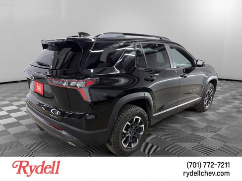 Used 2025 Chevrolet Equinox ACTIV w/ Safety and Technology Package AWD/4WD image 5