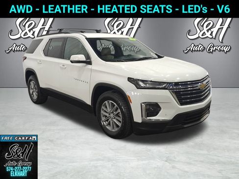 Used 2022 Chevrolet Traverse LT image 1