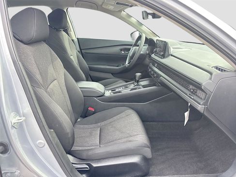 Certified 2024 Honda Accord LX image 29