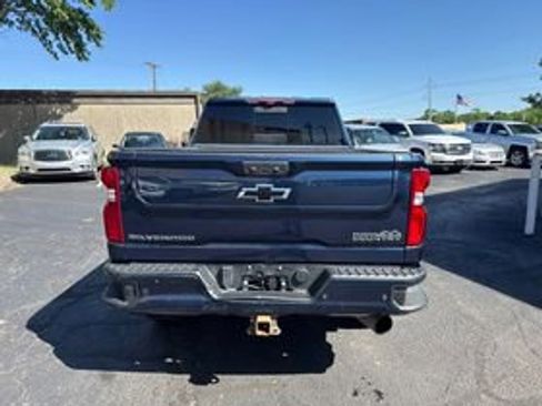 Used 2022 Chevrolet Silverado 3500 High Country w/ Z71 Off-Road Package AWD/4WD image 4