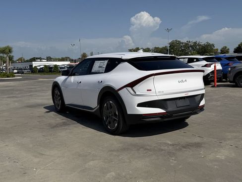 New 2026 Kia EV6 Light RWD image 6