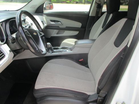 Used 2011 Chevrolet Equinox LT w/ Driver Convenience Package FWD image 13