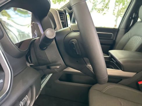 Used 2025 RAM 1500 Big Horn image 40