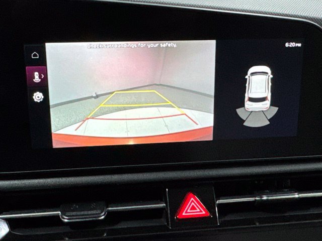 Used 2023 Kia Niro EX FWD image 4