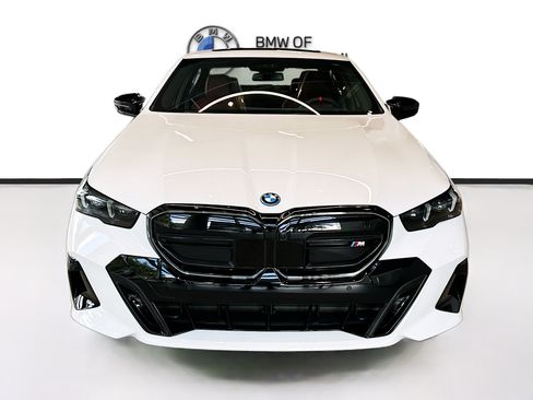 New 2026 BMW i5 M60 AWD/4WD image 2
