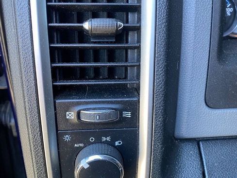 Used 2016 RAM 1500 Big Horn RWD image 11