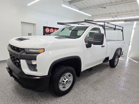 Used 2020 Chevrolet Silverado 2500 W/T RWD image 3