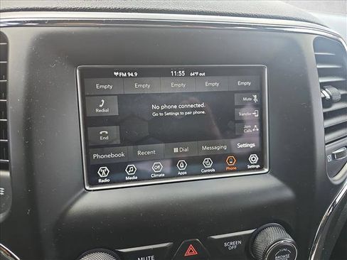 Used 2018 Jeep Grand Cherokee Laredo image 15