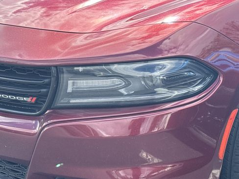 Used 2019 Dodge Charger SXT w/ Plus Group RWD image 5