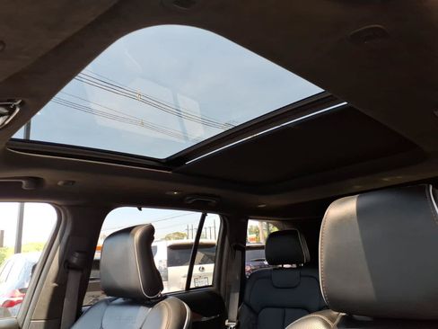 Used 2023 Jeep Grand Cherokee Summit AWD/4WD image 18