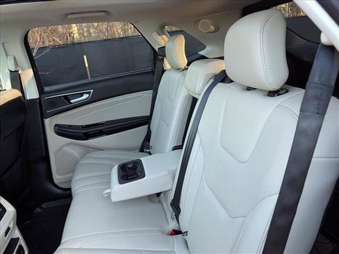 Used 2018 Ford Edge Titanium w/ Equipment Group 302A image 26
